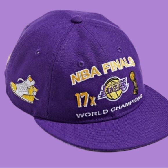 New Era UO Exclusive Los Angeles Lakers Hat Cap - Picture 3 of 6